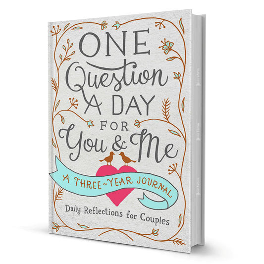 One Question A Day For You & Me By Aimee Chase - BooxWorm